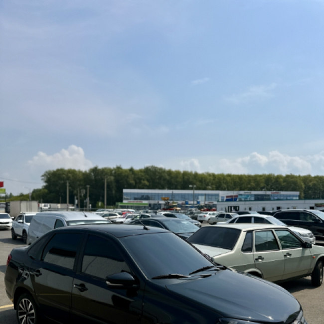 Продавец